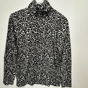 J crew 100% Cotton Leopard Print Turtleneck Top Small